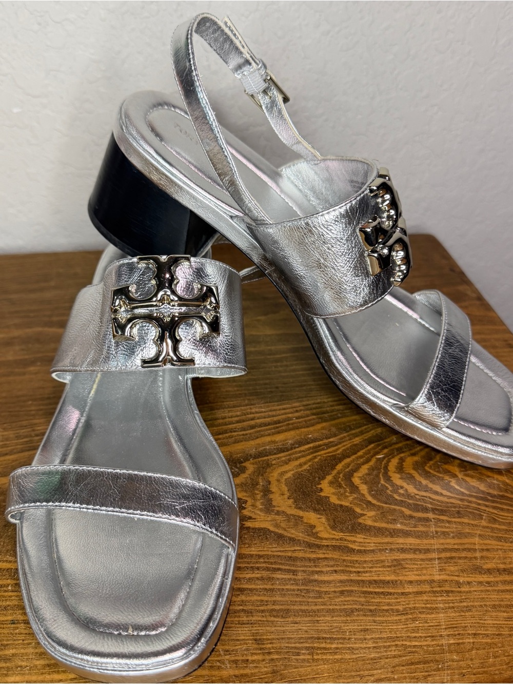 Tory Burch Eleanor Metallic Slingback Sandals with
Bold Logo